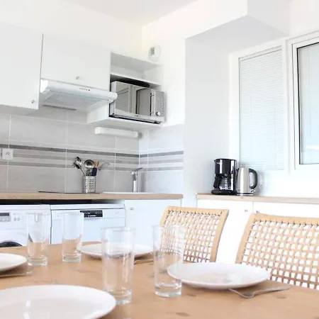 Appartamento La Rochelle, 3 Pièces, 6 Personnes - Fr-1-246-220